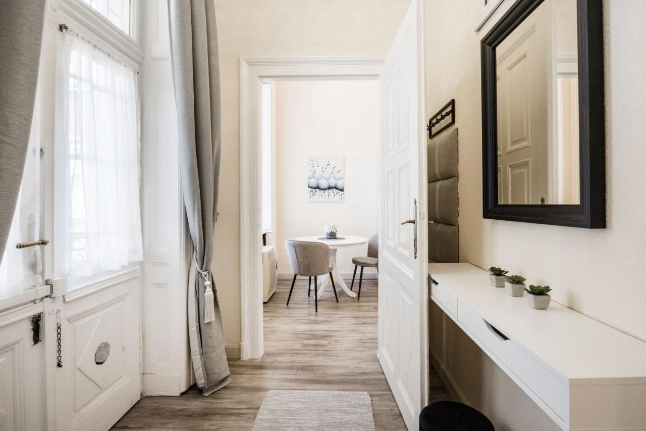 Andrassy 13 Center Apartment بودابست المظهر الخارجي الصورة